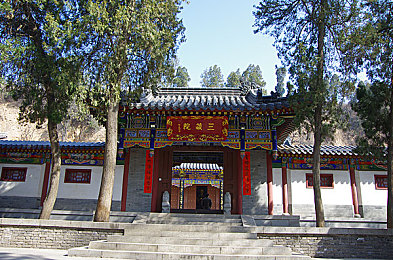 桐桐桐桐铜铜好多,深色,免费：神秘游戏吸睛无数，免费下载成焦点-2