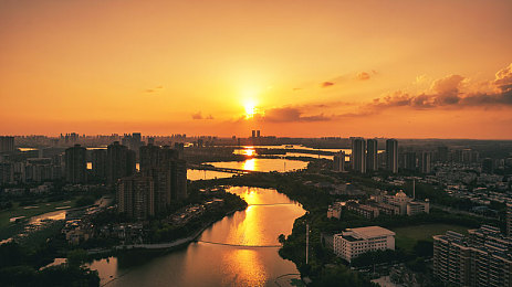 欧美Ⅹ╳╳性派对俱乐部,都市夜生活新宠：神秘派对俱乐部大揭秘-2