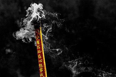 黄色视频应用：揭秘：这款游戏为何如此火爆，玩家好评如潮-2